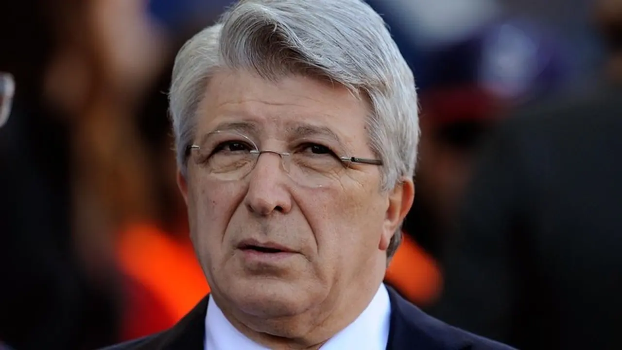 Enrique Cerezo Menegaskan Atletico Madrid Beruntung Mempunyai Diego Simeone. (foto: Getty Images/denis Doyle)