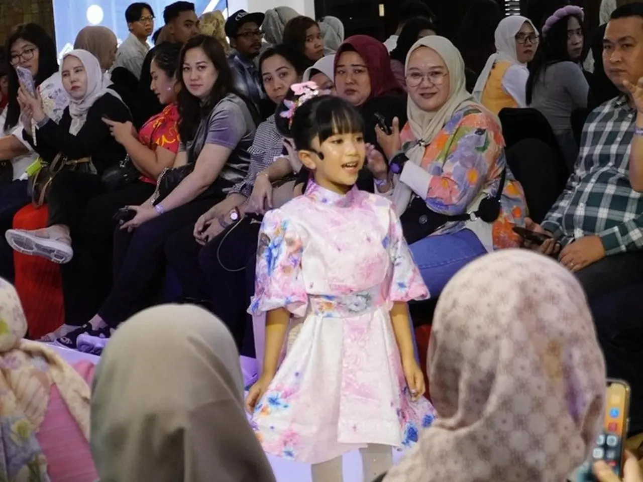 Cerita Annisa Dalimunthe Bawakan Lagu Baru Di Acara Fashion. (foto: Ist)