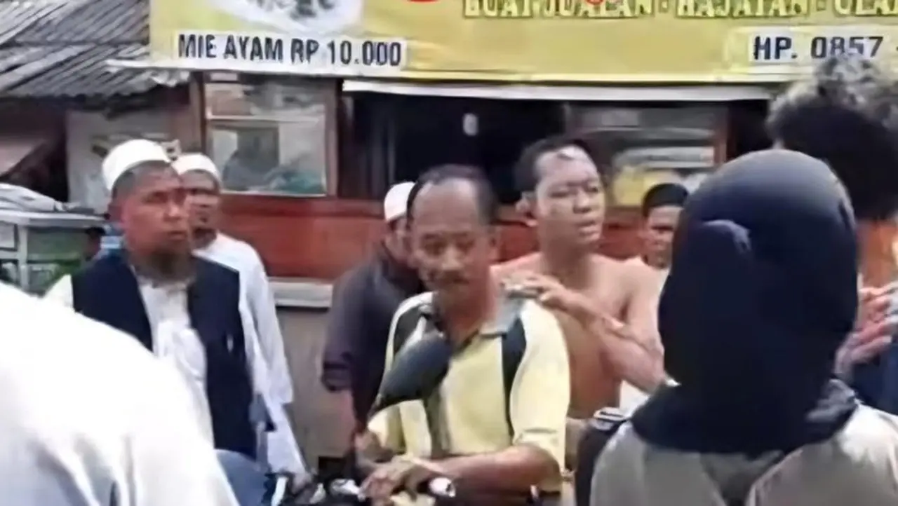 Ledakan Gas Di Sebuah Warung Bakso Di Puncak, Bogor, Melukai Warga. (tangkapan Layar Video Viral)