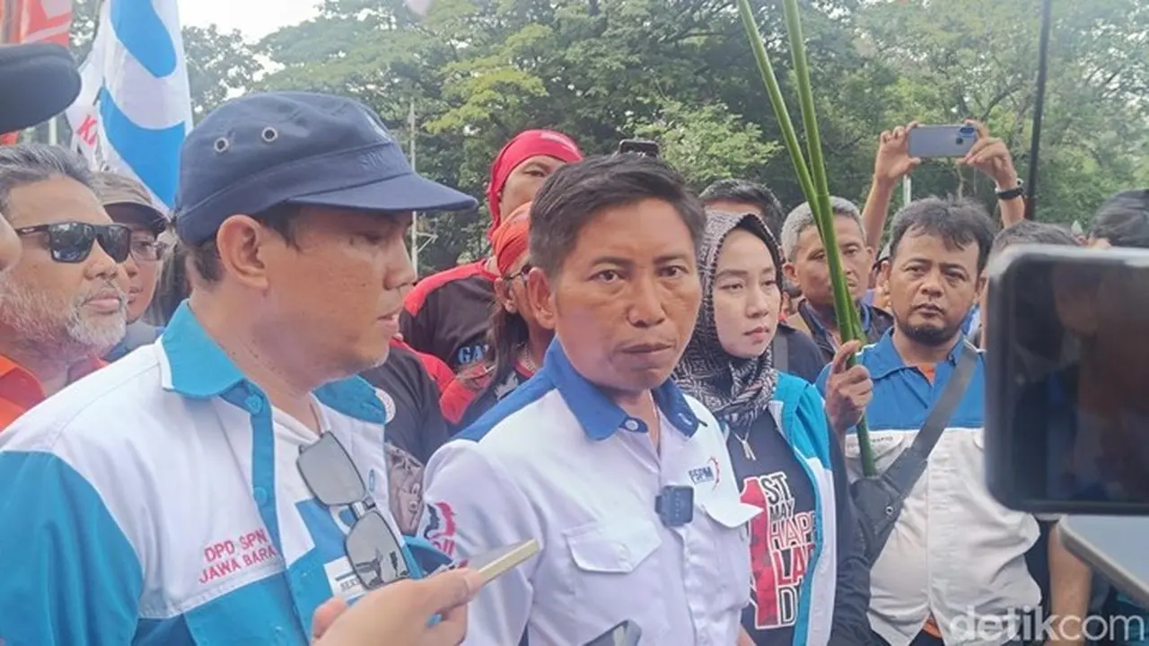 Ketua Dpw Fspmi Jawa Barat Suparno (rizky Adha/detikcom)