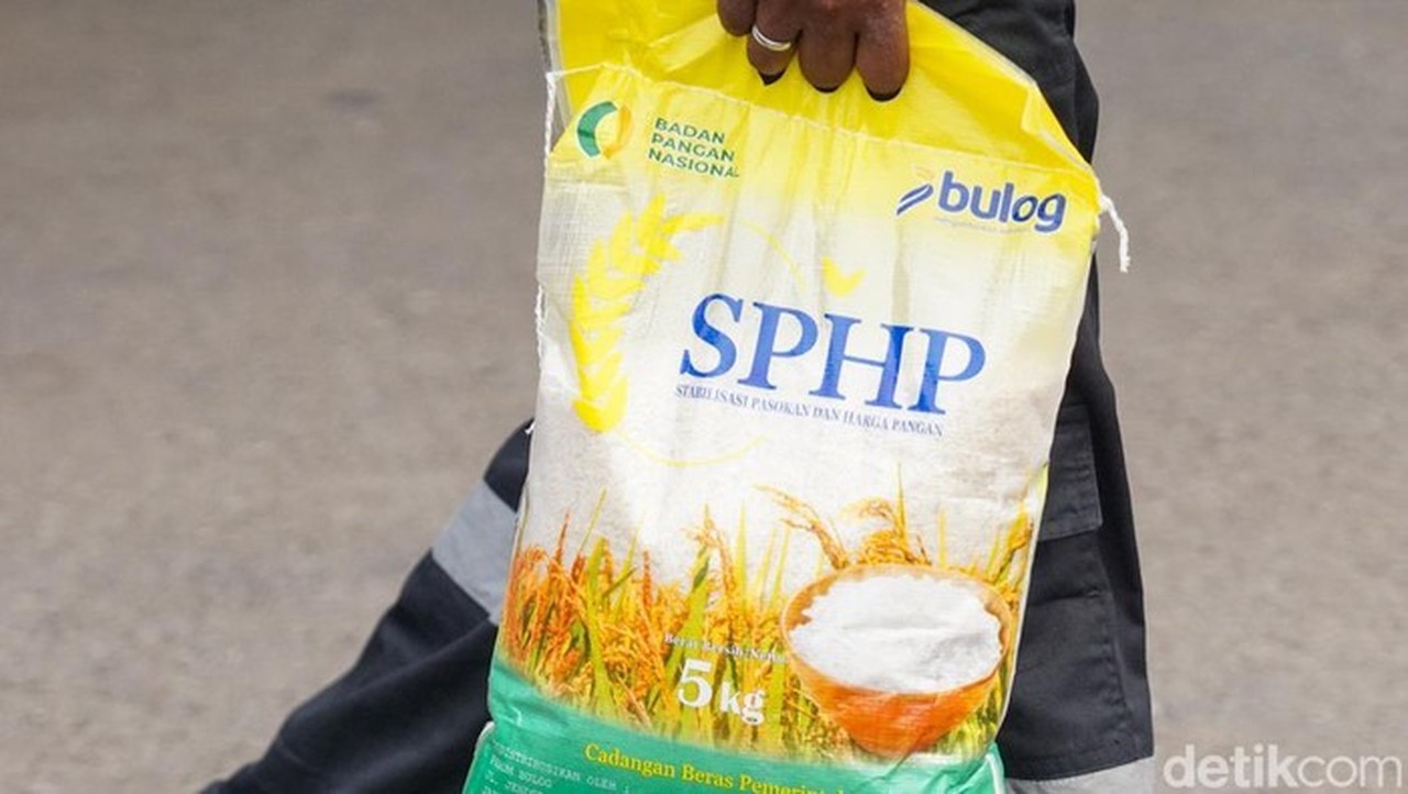 Satgas Pangan Polri Salurkan 196 Ribu Ton Beras, Jaga Stabilitas Harga Pangan Nasional Satgas Pangan Polri Salurkan 196 Ribu Ton Beras, Jaga Stabilitas Harga Pangan Nasional