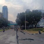 Massa Buruh Tolak UMP Bubar, Lalin Jalan Medan Merdeka Selatan Dibuka Kembali