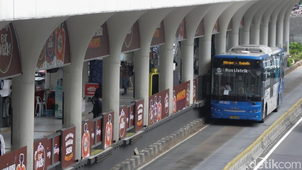 Perayaan Malam Tahun Baru 2026 di Jakarta: Imbauan Naik Transportasi Umum dan Rekayasa Lalin Perayaan Malam Tahun Baru 2026 di Jakarta: Imbauan Naik Transportasi Umum dan Rekayasa Lalin