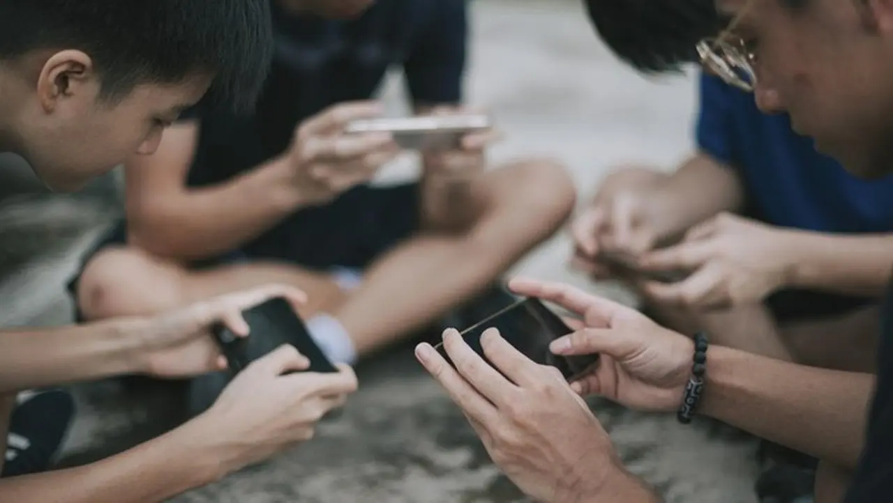 Ilustrasi Anak Anak Main Game Online (getty Images/istockphoto/cg Tan)