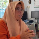 Guru PNS Pasuruan Dipecat Usai Viral Curhat Tempuh 114 Km Demi Mengajar