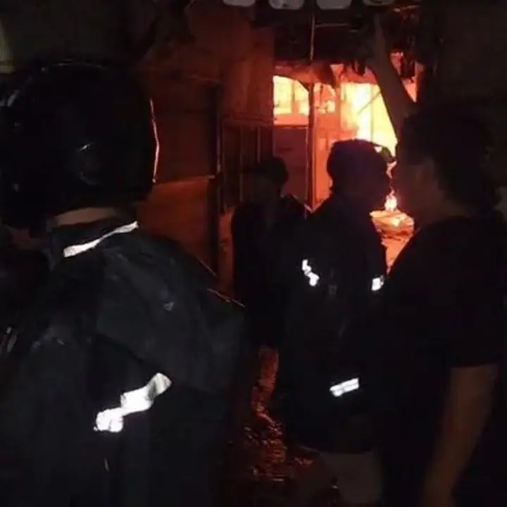 Kebakaran Hebat Landa Pasar Lemahabang Cirebon, Ratusan Kios Ludes Dilalap Api