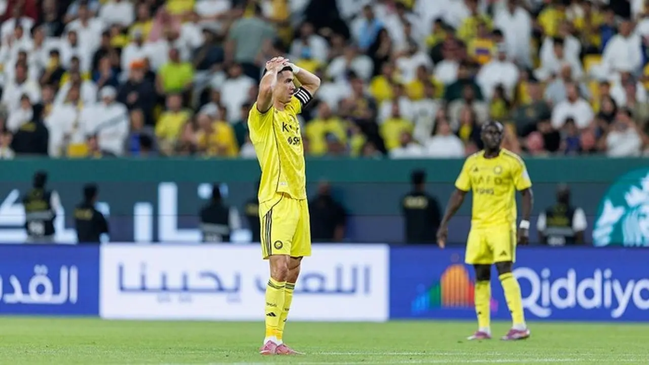 Al Nassr Gagal Menang Melawan Al Ettifaq. (dok. Foto: Abdullah Ahmed/getty Images)