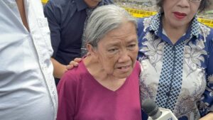 Nenek Elina Ucapkan Terima Kasih ke Polisi, Minta Bangunan dan Dokumen Kembali