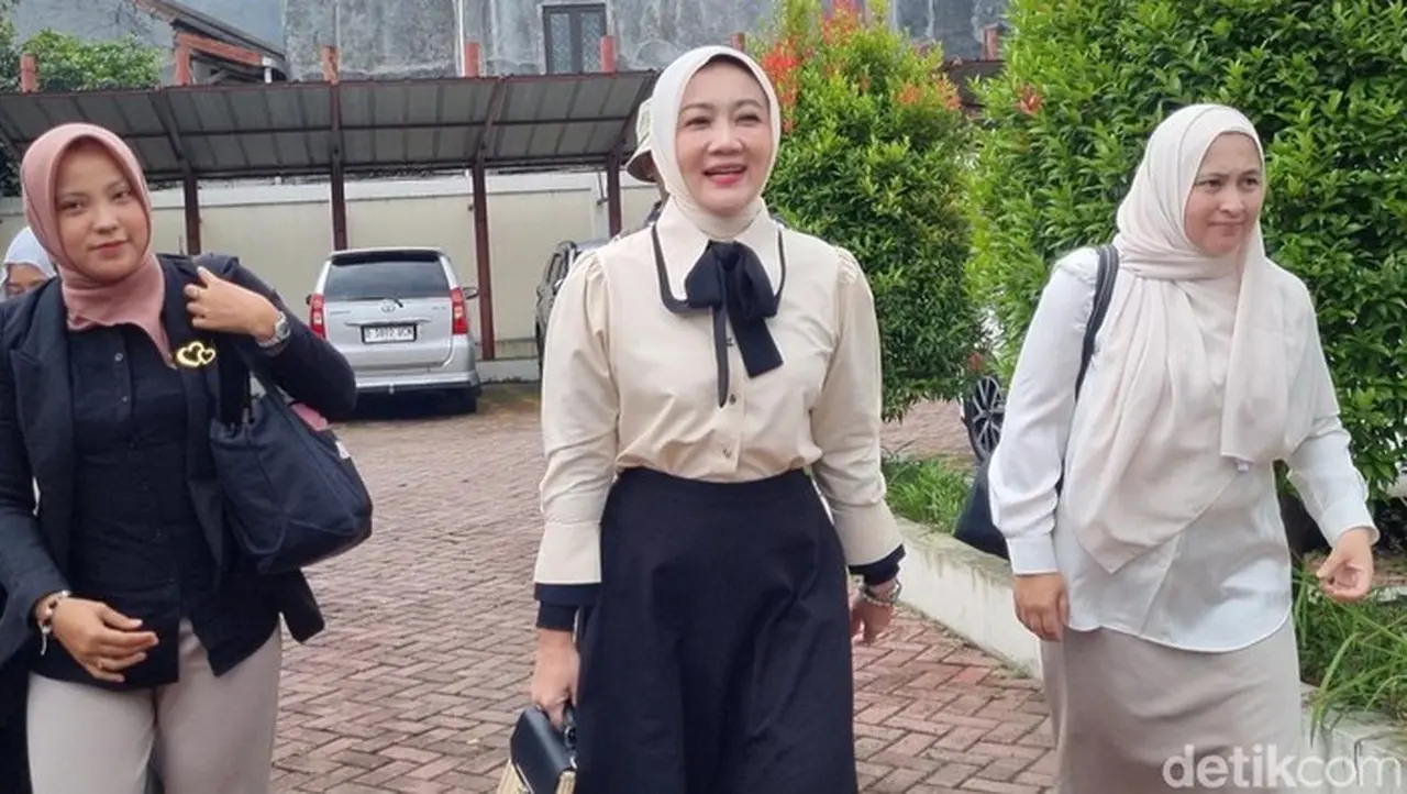 Foto: Atalia Praratya Datang Ke Pa Bandung Jelang Pembacaan Gugatan Cerai. (rifat Alhamidi/detikjabar)