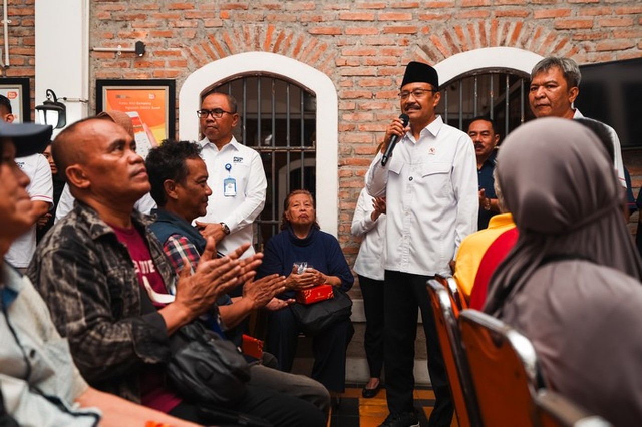 Mensos Pastikan Penyaluran BLTS Berlanjut Hingga Tengah Malam, Termasuk di Wilayah Bencana Mensos Pastikan Penyaluran BLTS Berlanjut Hingga Tengah Malam, Termasuk di Wilayah Bencana