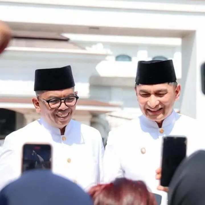 Andra Soni-Dimyati Bangun 61 Jalan Desa dan Sekolah Swasta Gratis di Banten 2025