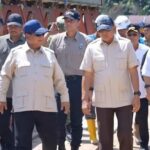 Prabowo Subianto dan AHY Tinjau Jembatan Bailey Sungai Garago Tapsel Pasca Bencana