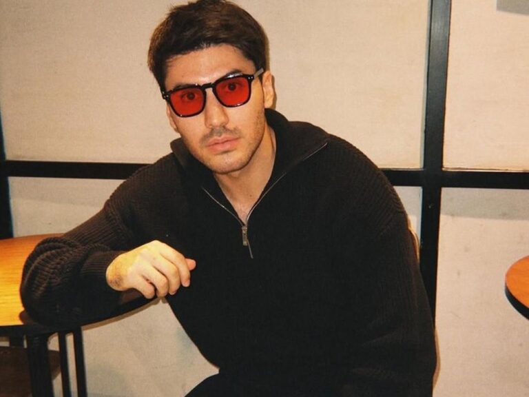 Bara Valentino Pilih Jumat Berkah Bersama Anak Disabilitas Ketimbang Liburan Akhir Tahun