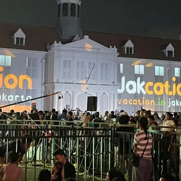 Malam Tahun Baru 2026 di Kota Tua Jakarta: Hiburan, Doa Lintas Agama, dan Keriuhan Pedagang