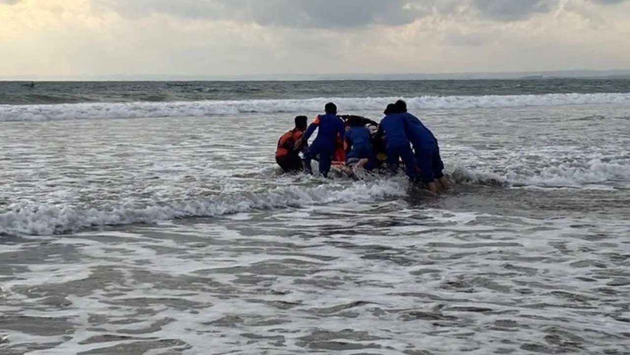 Wisatawan Hilang Di Pantai Pangandaran (dok. Humas Polda Jabar)