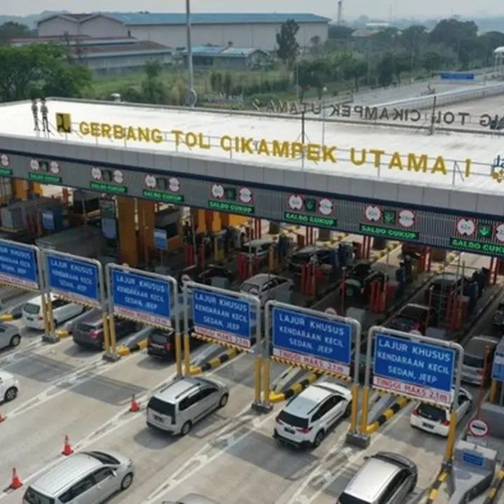 Jelang Akhir 2025, 57.555 Kendaraan Melintas GT Cikampek Utama Menuju Trans Jawa