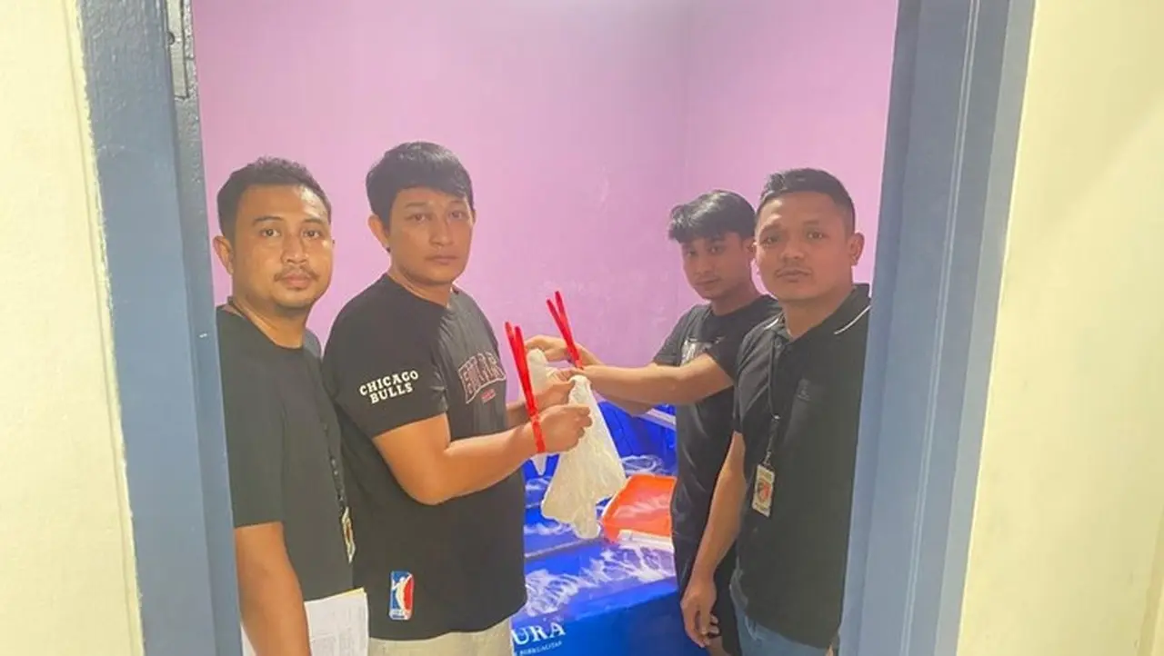 Foto: Polres Metro Tangerang Kota Mengungkap Kasus Dugaan Penjualan 30.000 Benih Bening Lobster Ilegal. (dok. Istimewa)