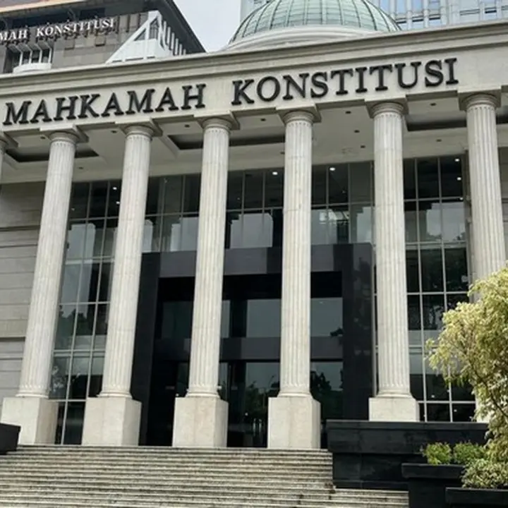 Gaji Dosen Di Bawah UMR, Serikat Pekerja Ajukan Gugatan ke Mahkamah Konstitusi
