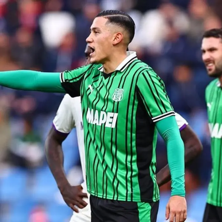 Jay Idzes: Duel Taktis di San Siro, AC Milan vs Inter Milan, Siapa Lebih Butuh?