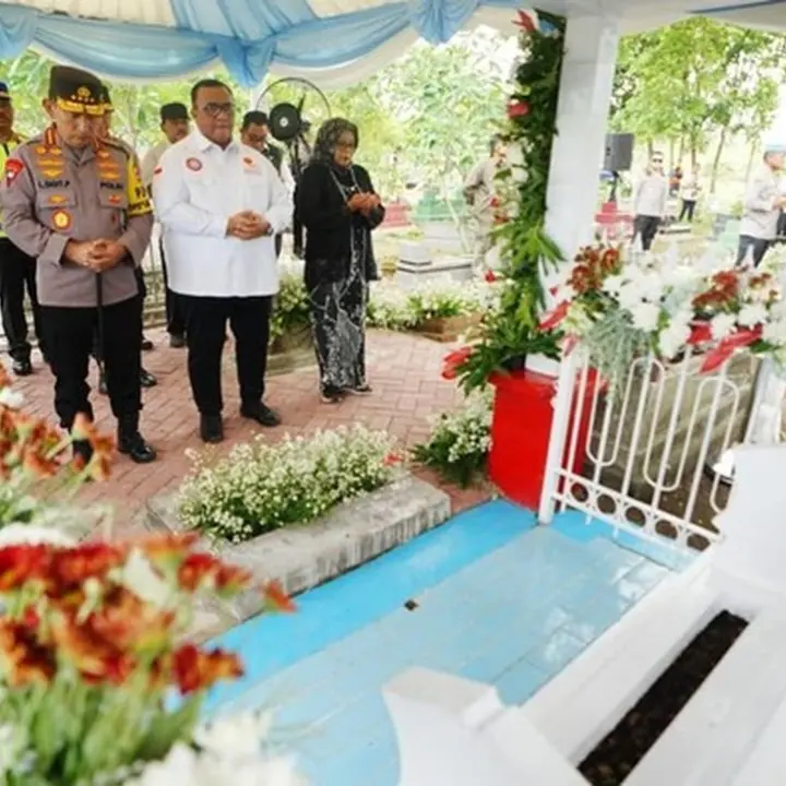 Kapolri Ziarah ke Makam Marsinah, Peletakan Batu Pertama Museum Pahlawan Buruh di Nganjuk