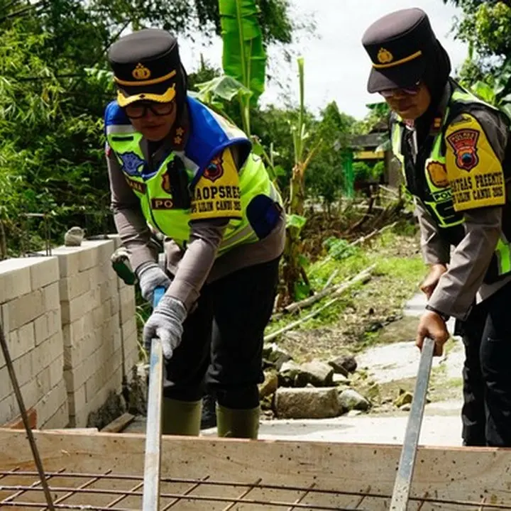 Polda Jateng Bangun Jembatan di Sragen, Permudah Akses Warga ke Sekolah dan Aktivitas Ekonomi