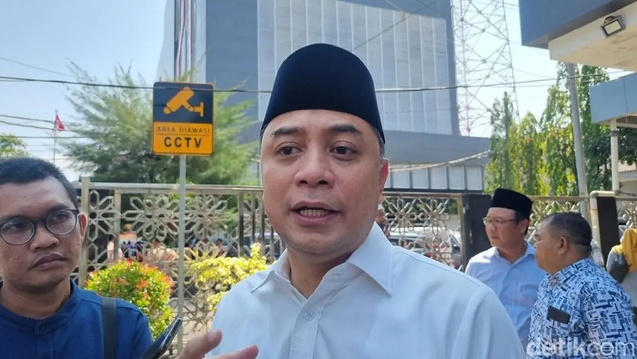 Walkot Surabaya Eri Cahyadi (esti Widiyana/detikjatim)