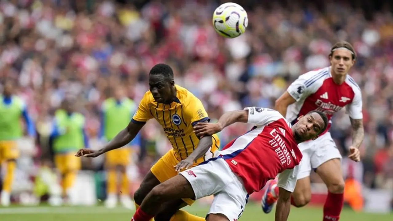 Duel Sengit Arsenal Vs Brighton Di Premier League Musim Lalu. Foto: Ap/alastair Grant