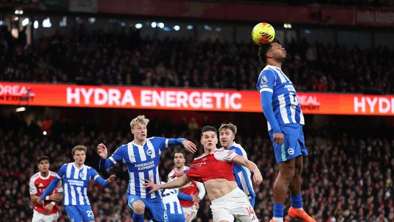 Arsenal Kembali ke Puncak Klasemen Liga Inggris Berkat Gol Bunuh Diri Lawan