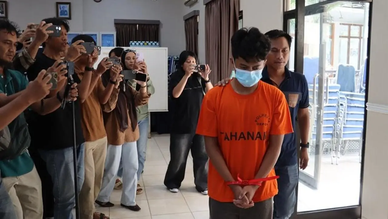 Foto: Mahasiswa Inisial Hrr Ditangkap Usai Kirim Email Berisi Ancaman Bom Ke 10 Sekolah Di Depok. (dok. Istimewa)