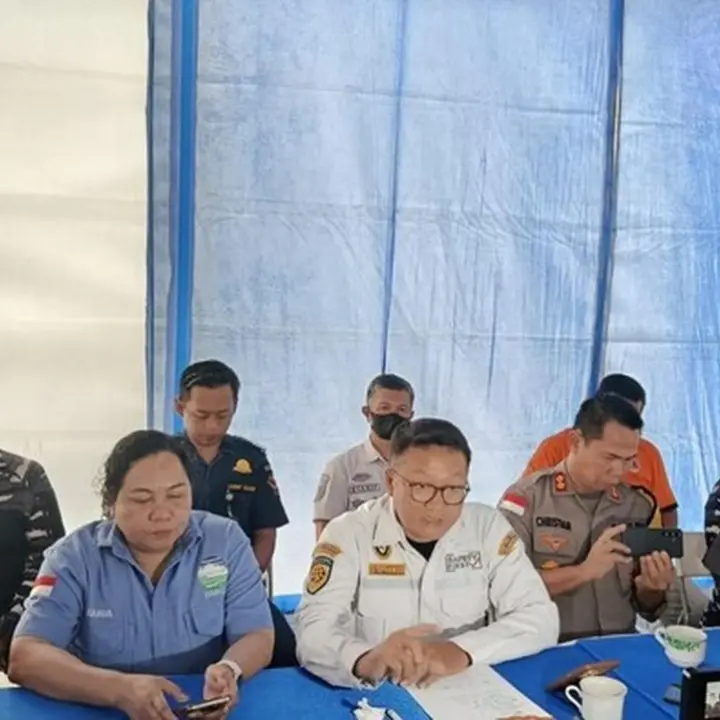 Kapal Pinisi Tenggelam di Labuan Bajo Akibat Gelombang Tinggi, Pelatih Valencia Hilang Bersama 3 Anaknya