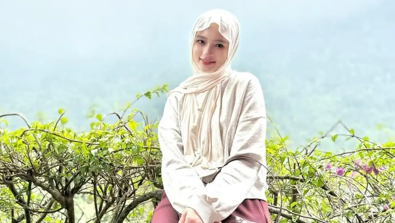 Inara Rusli Dalam Media Sosial Miliknya. Foto: Instagram@mommy Starla