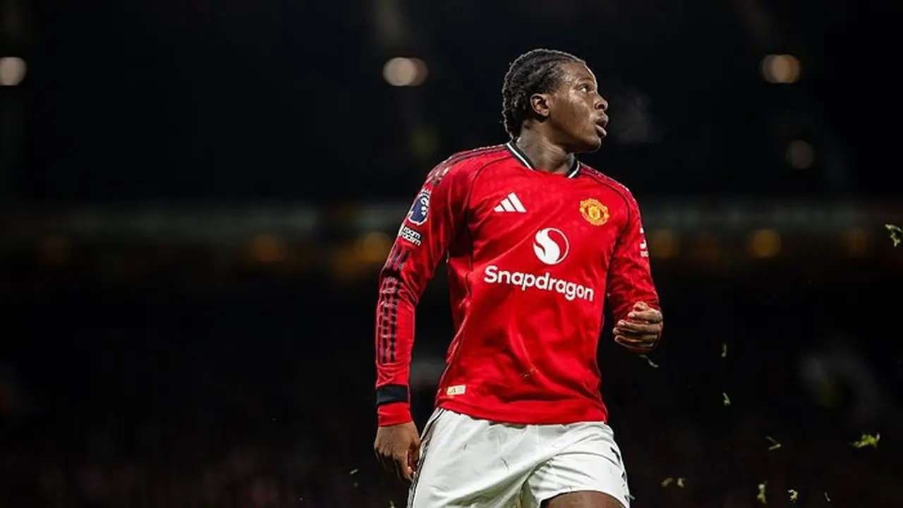 Patrick Dorgu Memilih Tiga Goat Man United. (foto: Manchester United Via Getty Imag/ash Donelon)