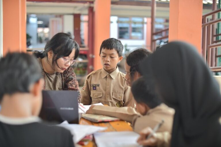 Kisah Inspiratif: Dari Penjual Ikan Keliling, Risky Pratama Kini Jadi Siswa Sekolah Rakyat Medan