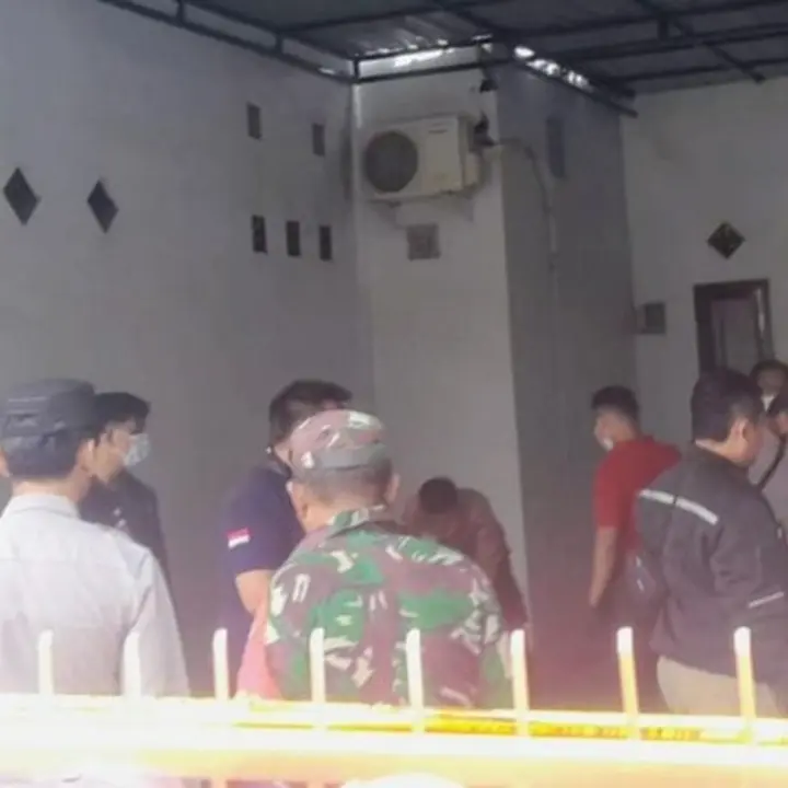 Tragedi Keluarga di Situbondo: Ayah, Ibu, dan Anak Ditemukan Tewas Misterius di Rumah