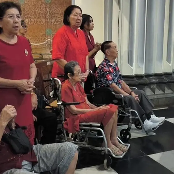 Gereja Katedral Jakarta Hadirkan Misa Natal Khusus Lansia untuk Kenyamanan Beribadah