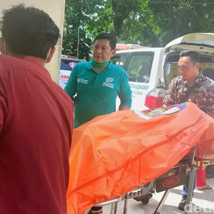 Tiga Sekeluarga Ditemukan Tak Bernyawa di Situbondo, Polisi Selidiki Penyebab Misterius