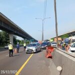 Volume Kendaraan Meningkat, Contraflow Kembali Berlaku di Tol Japek Km 55-65