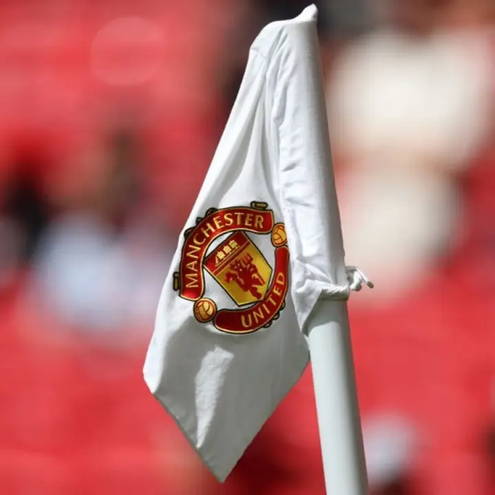 Manchester United Punya Dana, Tapi Tak Akan Lakukan “Panic Buying” di Bursa Transfer Musim Dingin