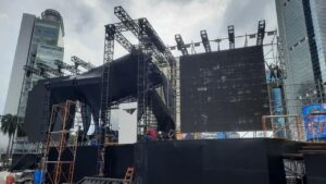 Panggung Tahun Baru 2026 di Bundaran HI Mulai Berdiri, Fokus Doa Bersama dan Empati Sumatera