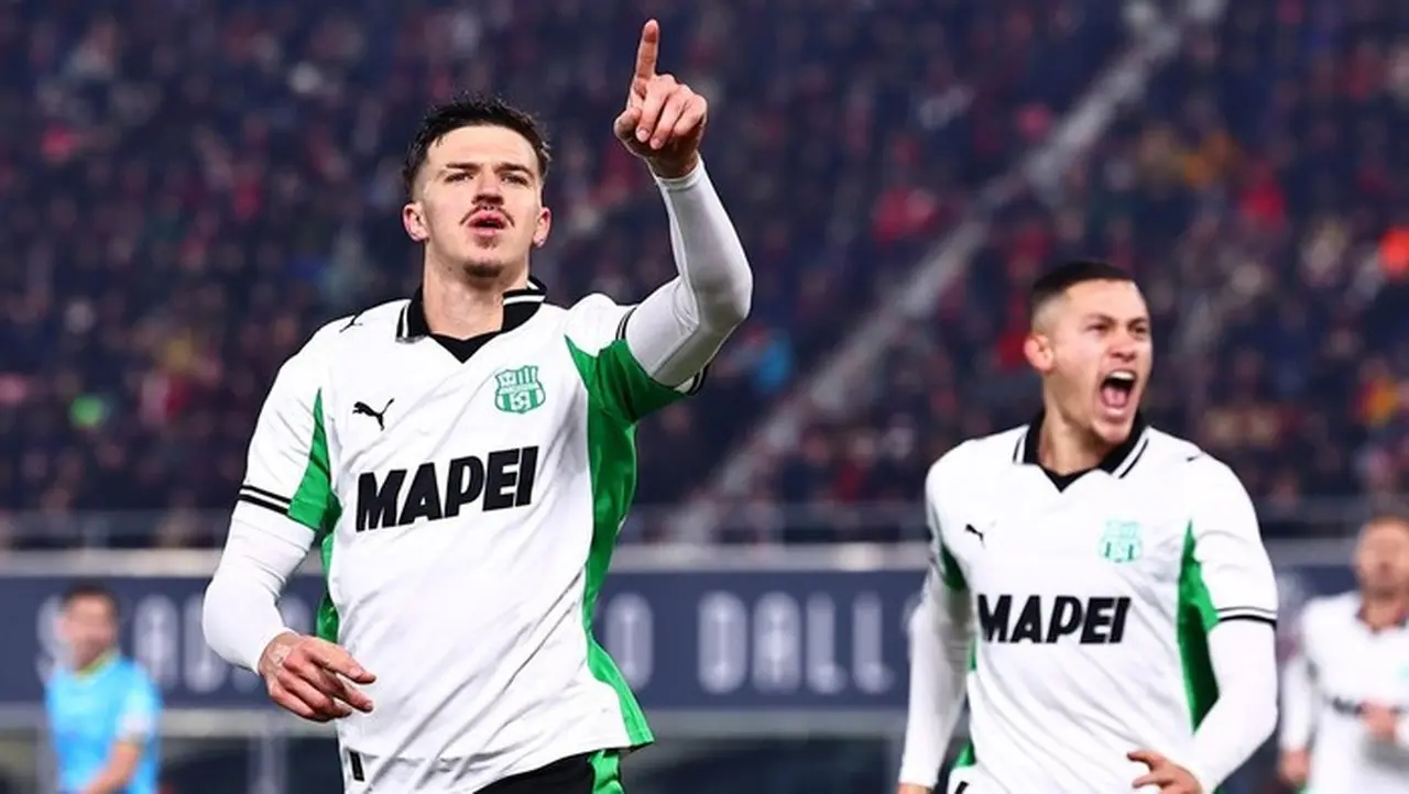 Tarik Muharemovic Dan Jay Idzes Jadi Duo Bek Tengah Sassuolo. (foto: Getty Images/luca Amedeo Bizzarri)