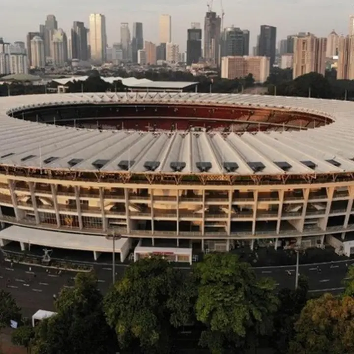 1.295 Aparat Gabungan Amankan Laga Persija vs Bhayangkara Presisi di GBK dengan Pendekatan Humanis