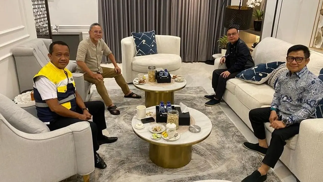Ketua Harian Partai Gerindra Sufmi Dasco Ahmad, Ketua Umum Golkar Bahlil Lahadalia, Ketua Umum Pkb Muhaimin Iskandar (cak Imin) Dan Ketua Umum Pan Zulkifli Hasan Atau Zulhas Berkumpul. (dok. Istimewa/ig Arief Rosyid)