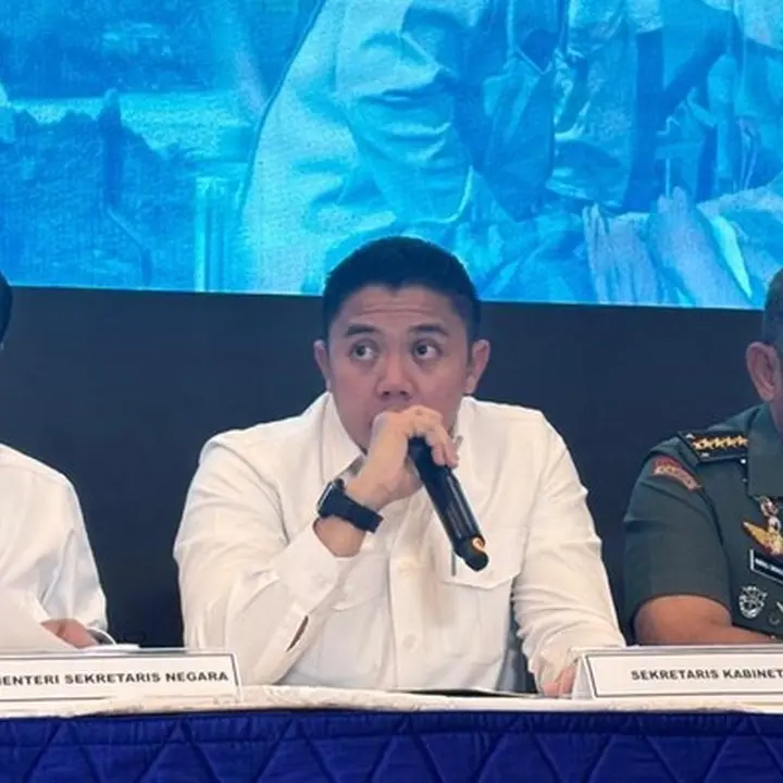 Seskab Teddy Ungkap Hasil Kerja Pemerintah Tangani Bencana Sumatera dalam Sebulan