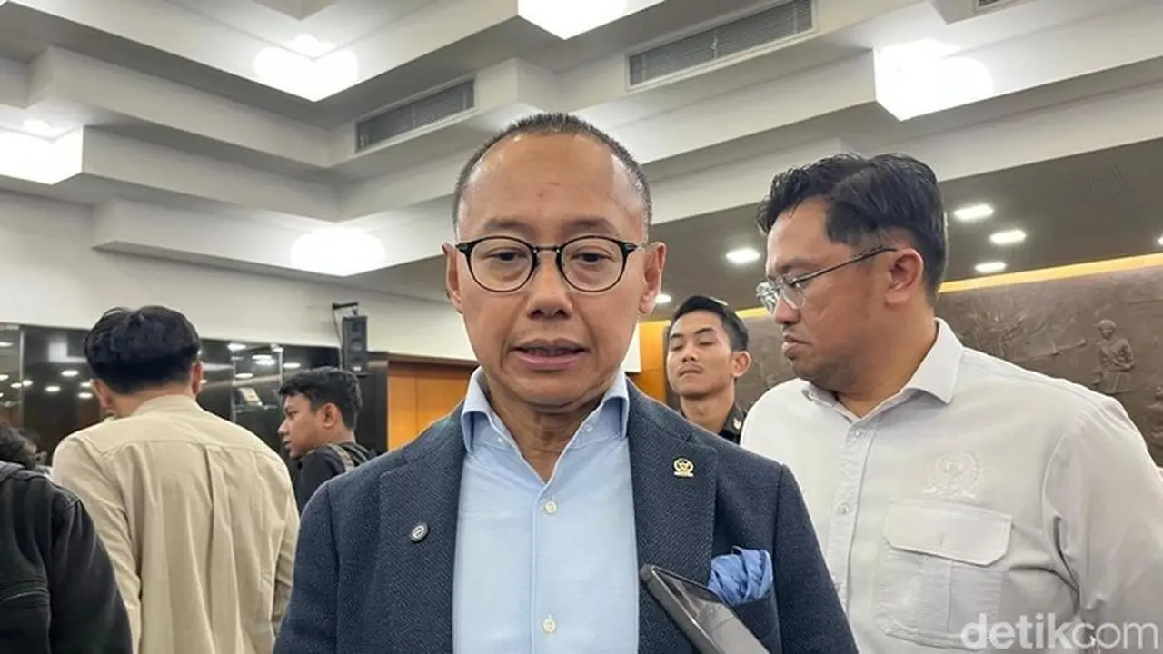 Foto: Wakil Ketua Mpr Ri Eddy Soeparno Di Kompleks Parlemen, Senayan, Jakarta, Senin (29/12/2025). (anggi Muliawati/detikcom).