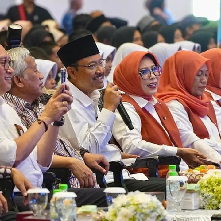 Siswa Sekolah Rakyat Ungkap Empati untuk Sumatera dalam Tiga Bahasa Asing