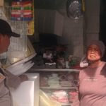 Nenek Penjaga Warung di Cilincing Kehilangan Uang dan HP Akibat Modus Beli Boks Ikan
