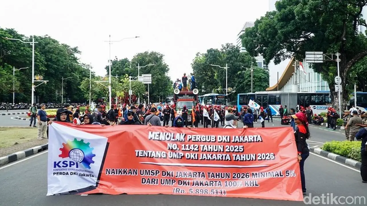 Demo Buruh Tolak Ump 2026 Di Jakarta. (muhammad Firman/detikfoto)