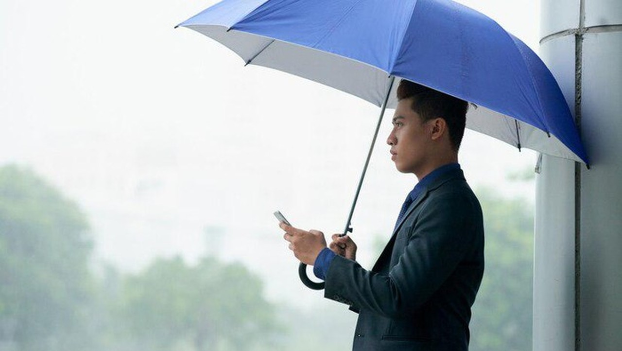 BMKG Rilis Prakiraan Cuaca Malam Tahun Baru 2025 di Seluruh Indonesia, Waspadai Hujan