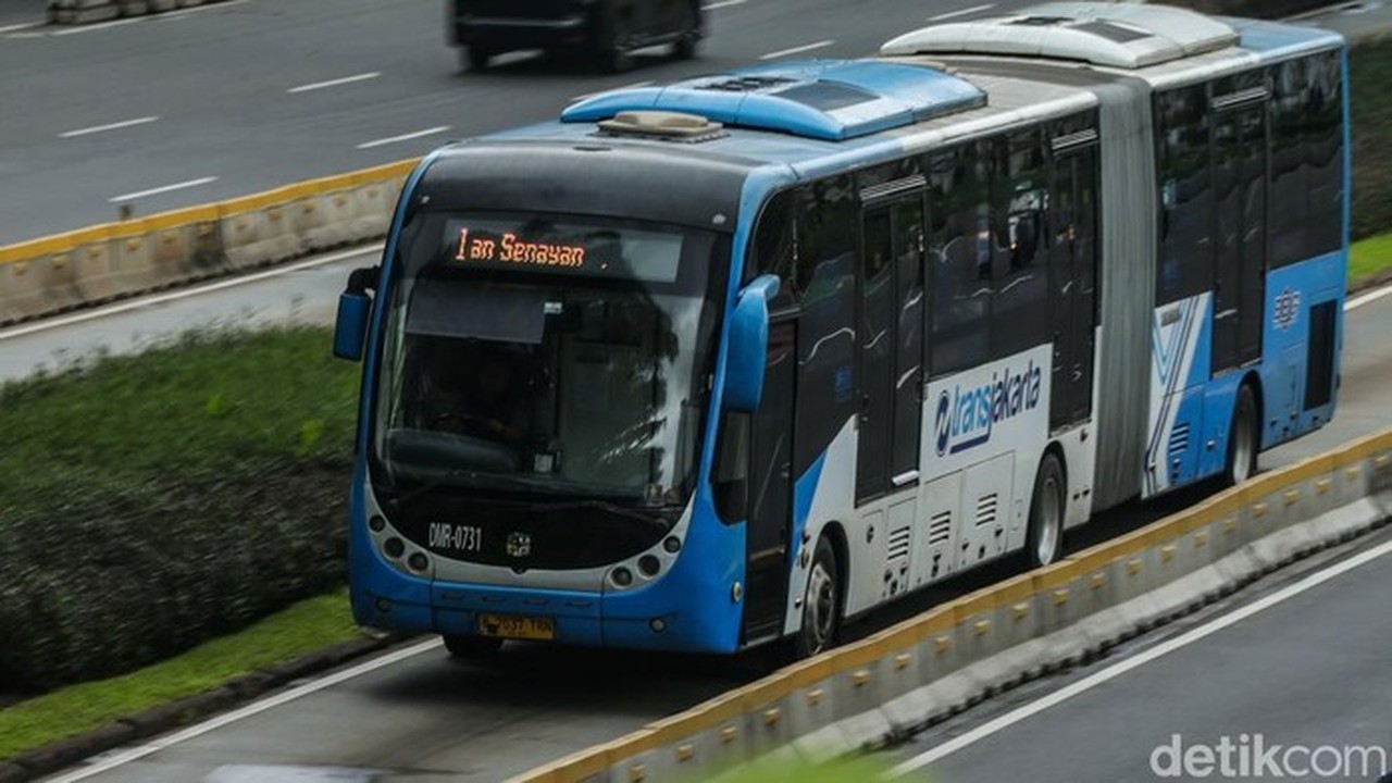 Pramono Anung Imbau Warga Jakarta Gunakan Transportasi Publik untuk Perayaan Tahun Baru 2026
