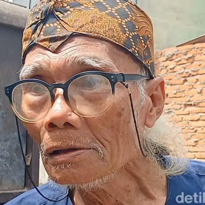 Rumah Warisan Roboh, Aktor Senior Diding Boneng Kini Tinggal di Kantor RW